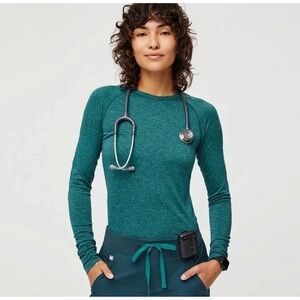 Heathered Caribbean blue figs salta long sleeve underscrub women’s small guc